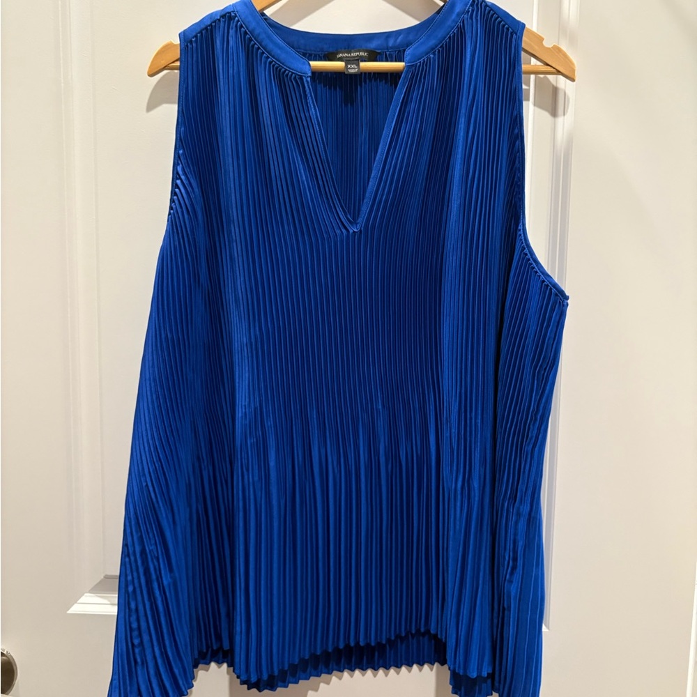 Banana Republic Blue Sleeveless Top